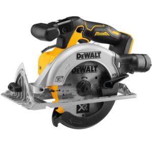 Image of a circular saw available for hire in Yorkshire, offering precision cutting capabilities for various projects and tasks